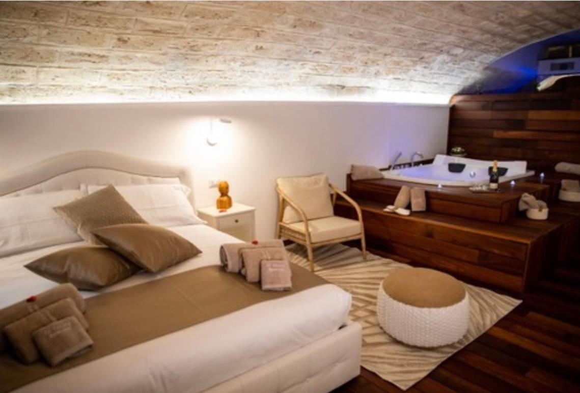Lc Luxury Apartment Bari Exteriör bild