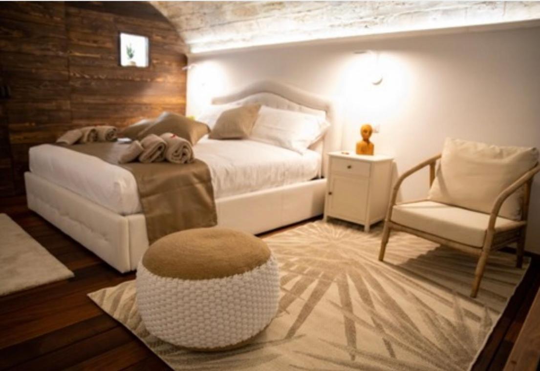 Lc Luxury Apartment Bari Exteriör bild