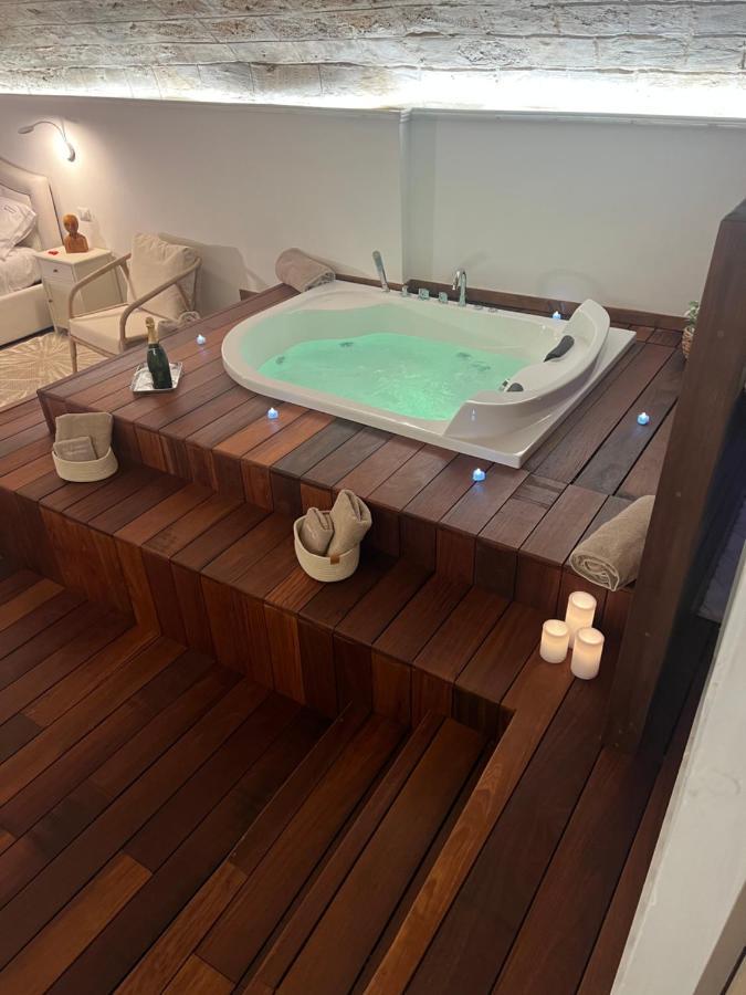 Lc Luxury Apartment Bari Exteriör bild