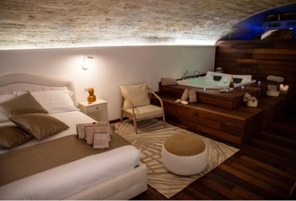 Lc Luxury Apartment Bari Exteriör bild
