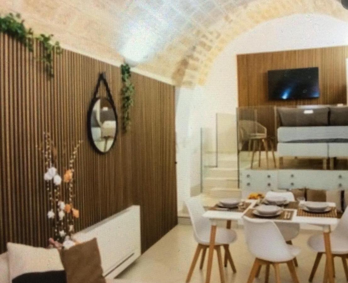 Lc Luxury Apartment Bari Exteriör bild