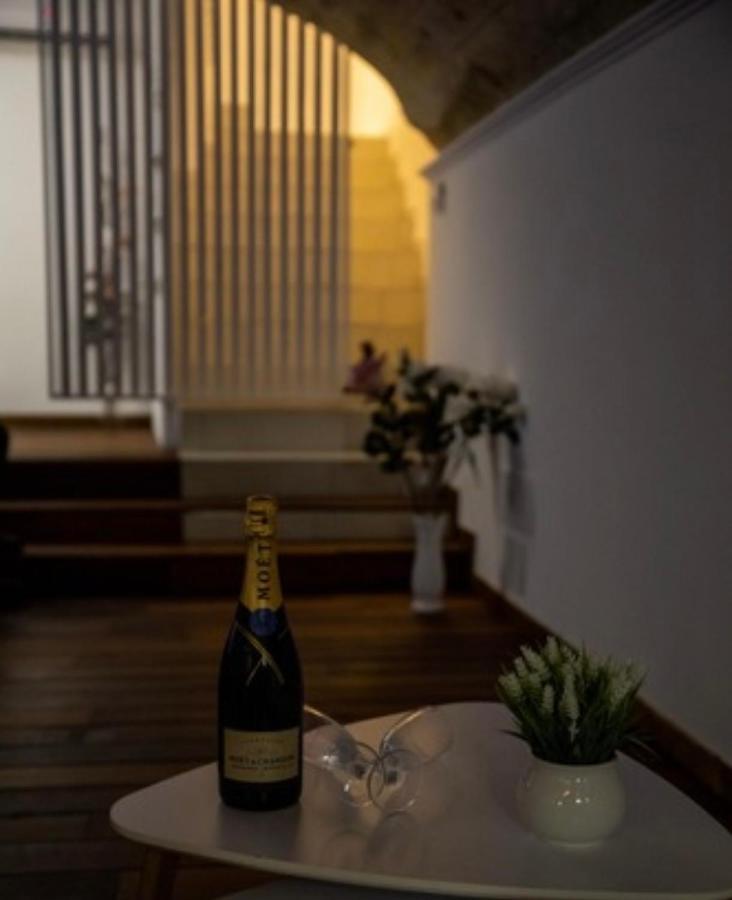 Lc Luxury Apartment Bari Exteriör bild