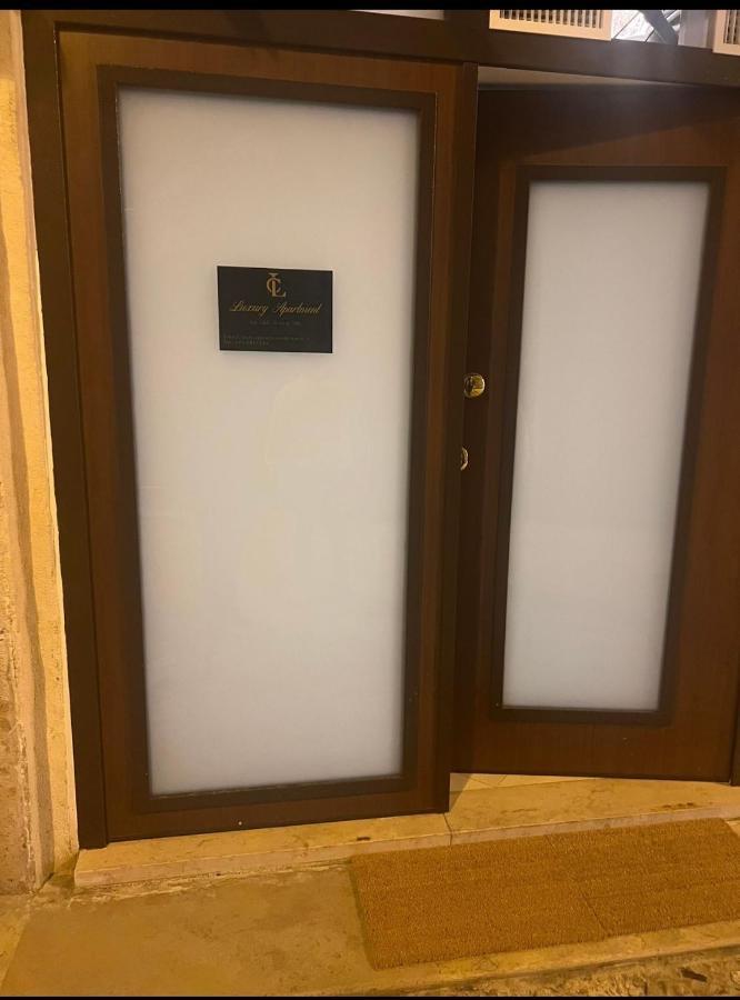 Lc Luxury Apartment Bari Exteriör bild